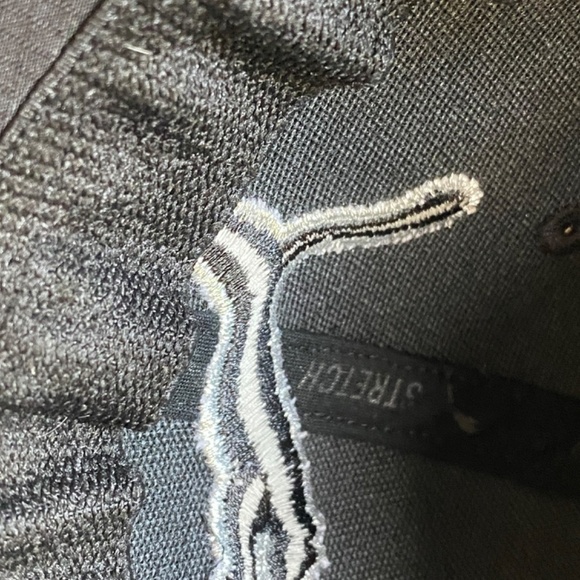 Black Puma Raised Insignia Fitted BaseBall Cap Large/XLarge Like new!! - Picture 10 of 10